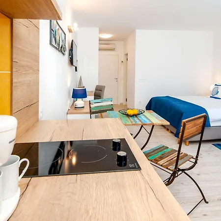 Marea Bed & Breakfast 4*