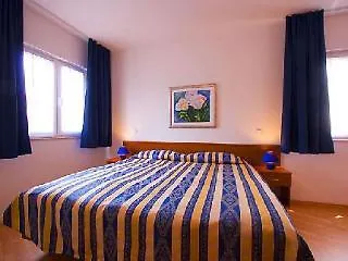Marea Bed & Breakfast 4*