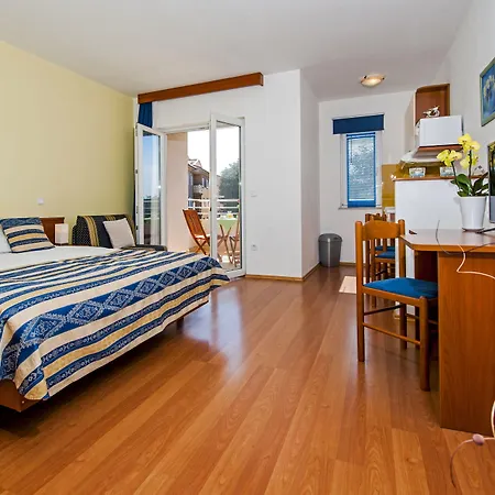 فندق مبيت وإفطار Marea 4*