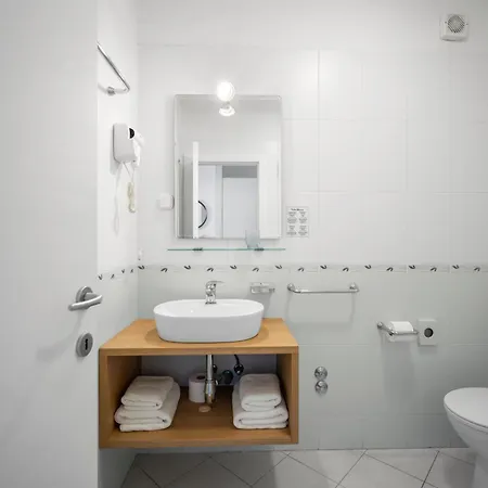 Marea Bed & Breakfast 4*