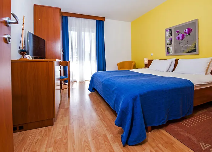 Marea Bed and Breakfast 4*