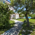 Marea Bed & Breakfast 4*